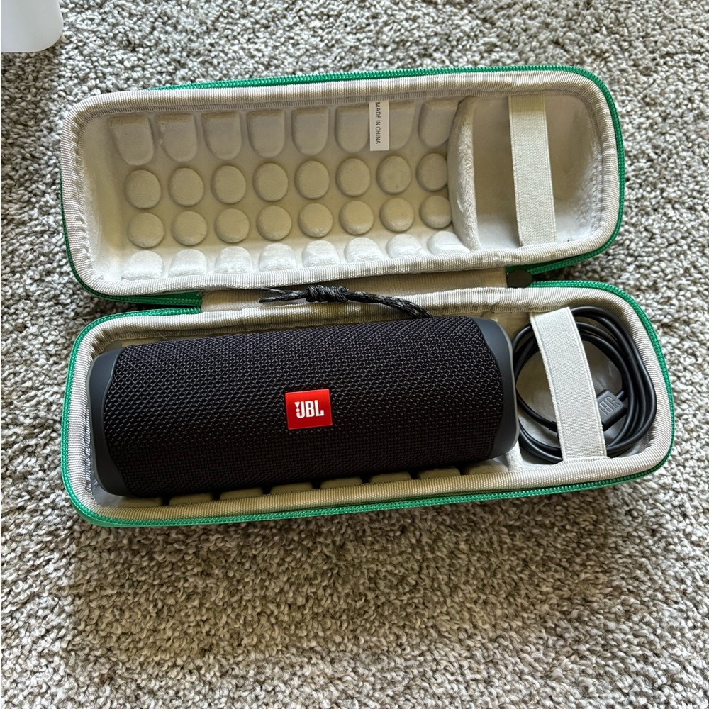 JBL Flip 5 Bluetooth portable speaker and case